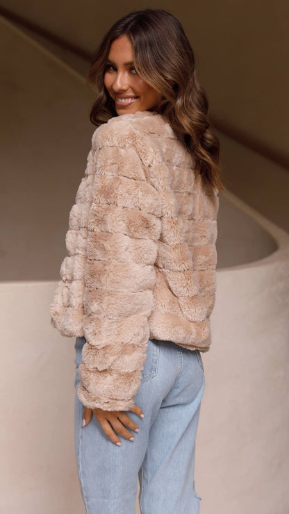 Chaqueta cropped Tully – camel