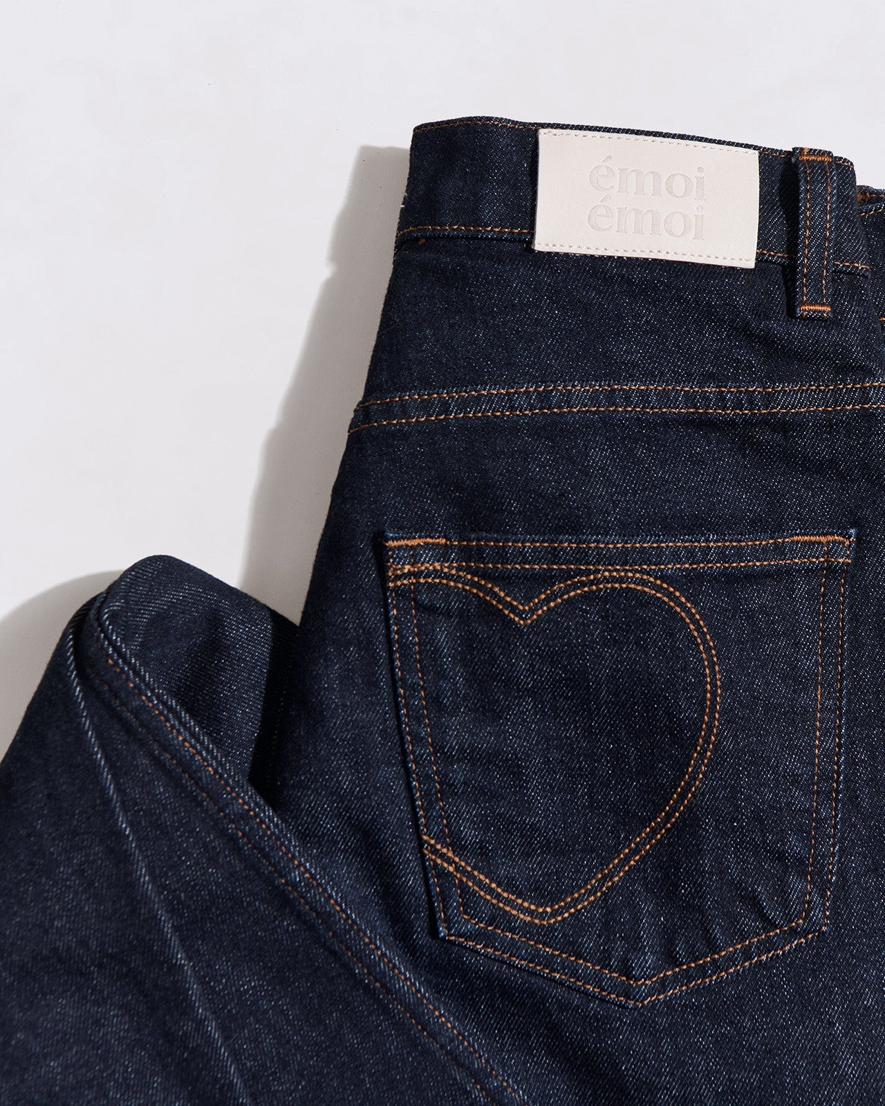Jeans rectos en crudo