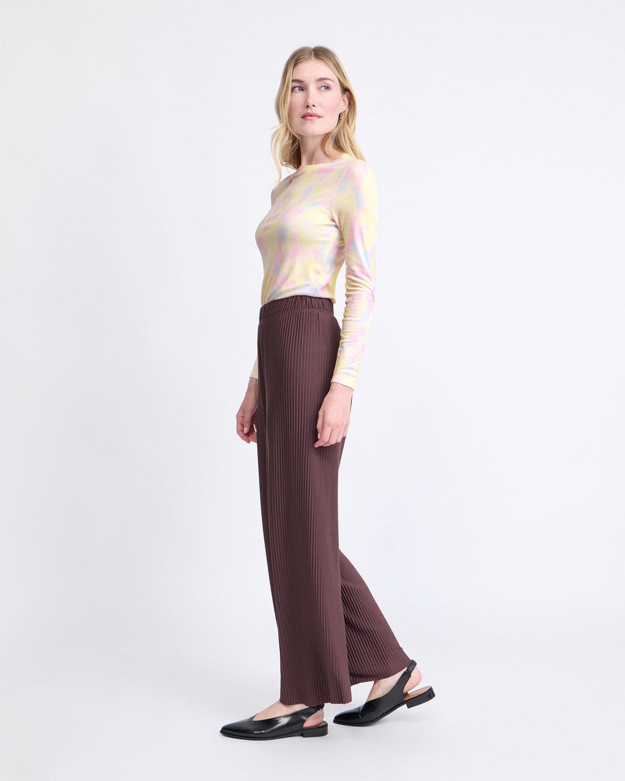 Pantalones plisados Paulina – marrón chocolate
