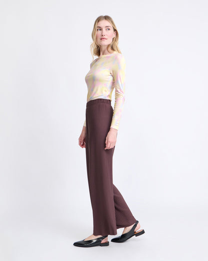 Pantalones plisados Paulina – marrón chocolate