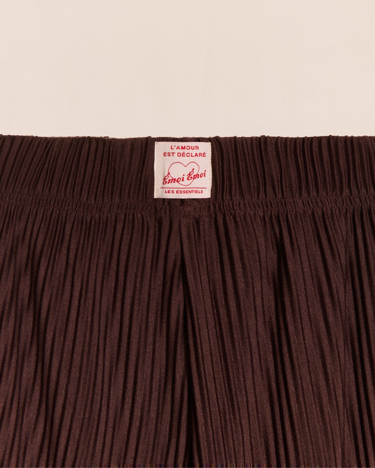Pantalones plisados Paulina – marrón chocolate
