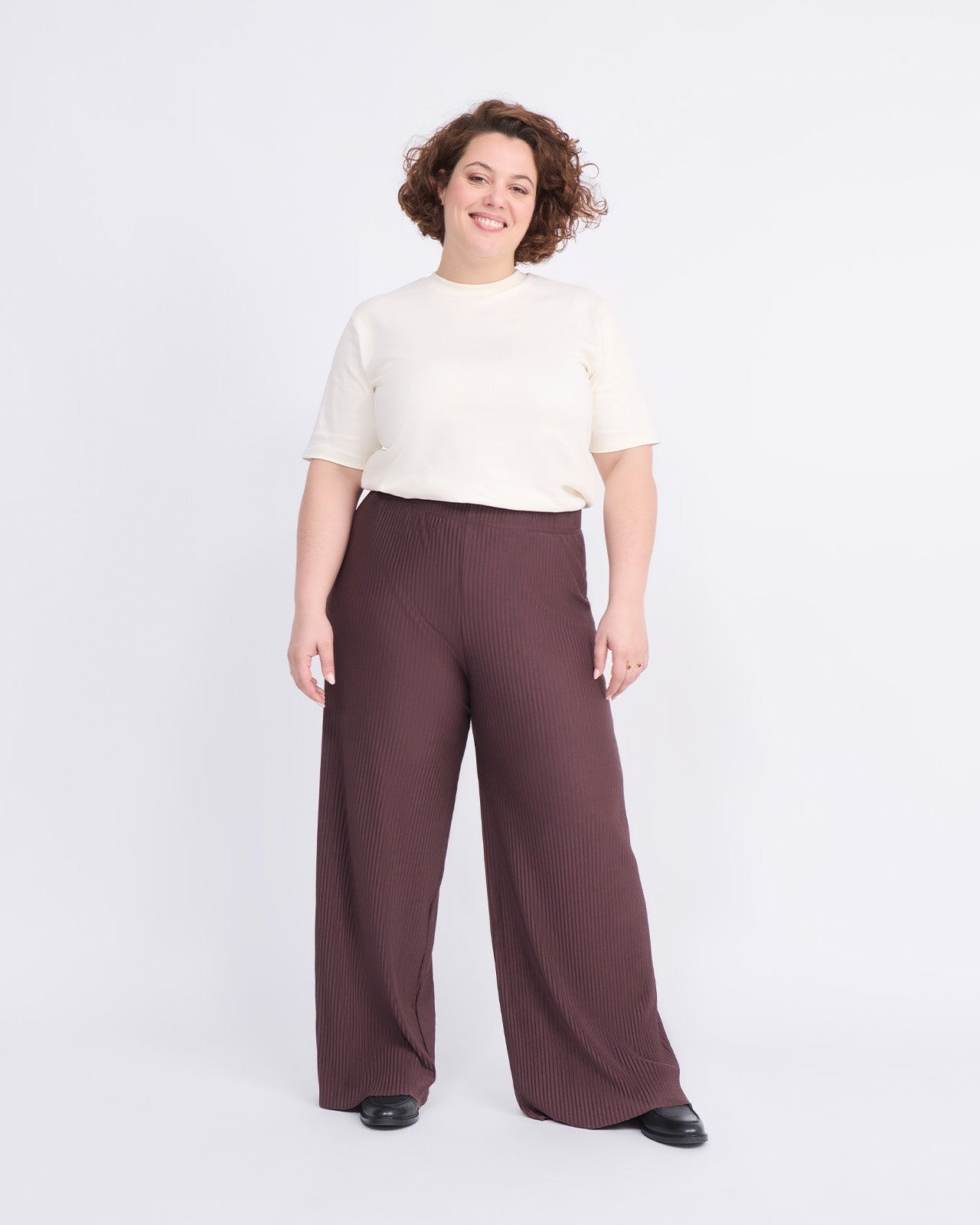 Pantalones plisados Paulina – marrón chocolate