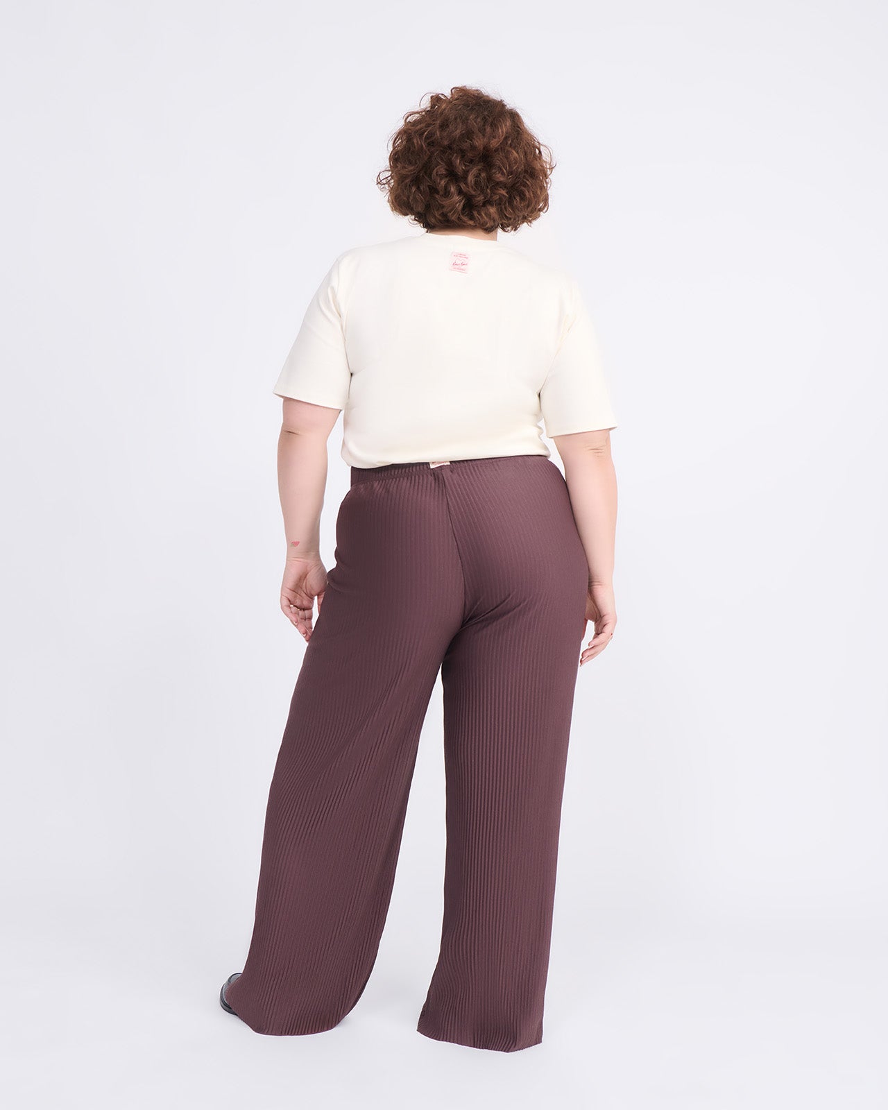 Pantalones plisados Paulina – marrón chocolate