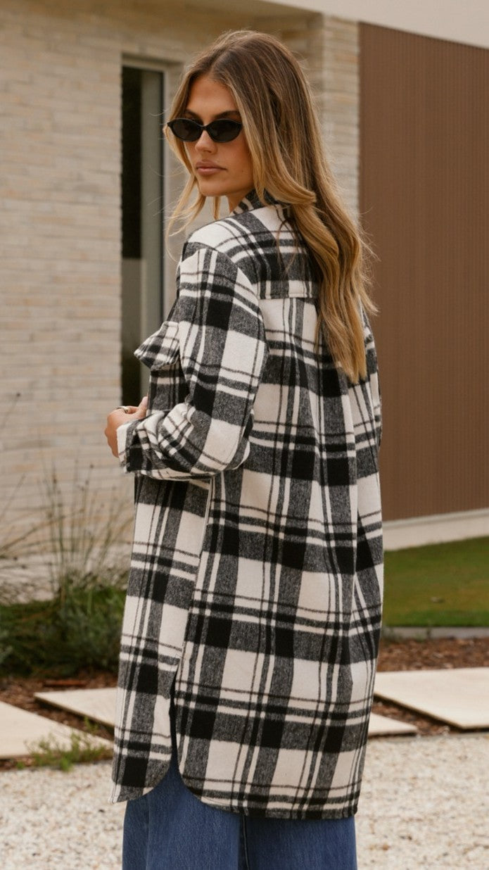Chaqueta Saskia – cuadros negro/crema