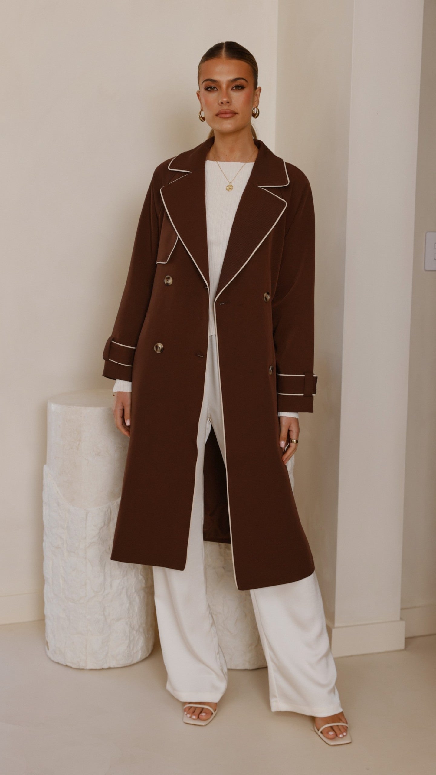 Gabardina Blanca – espresso
