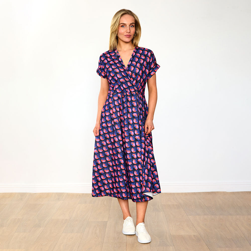 Vestido fluido estampado azul marino