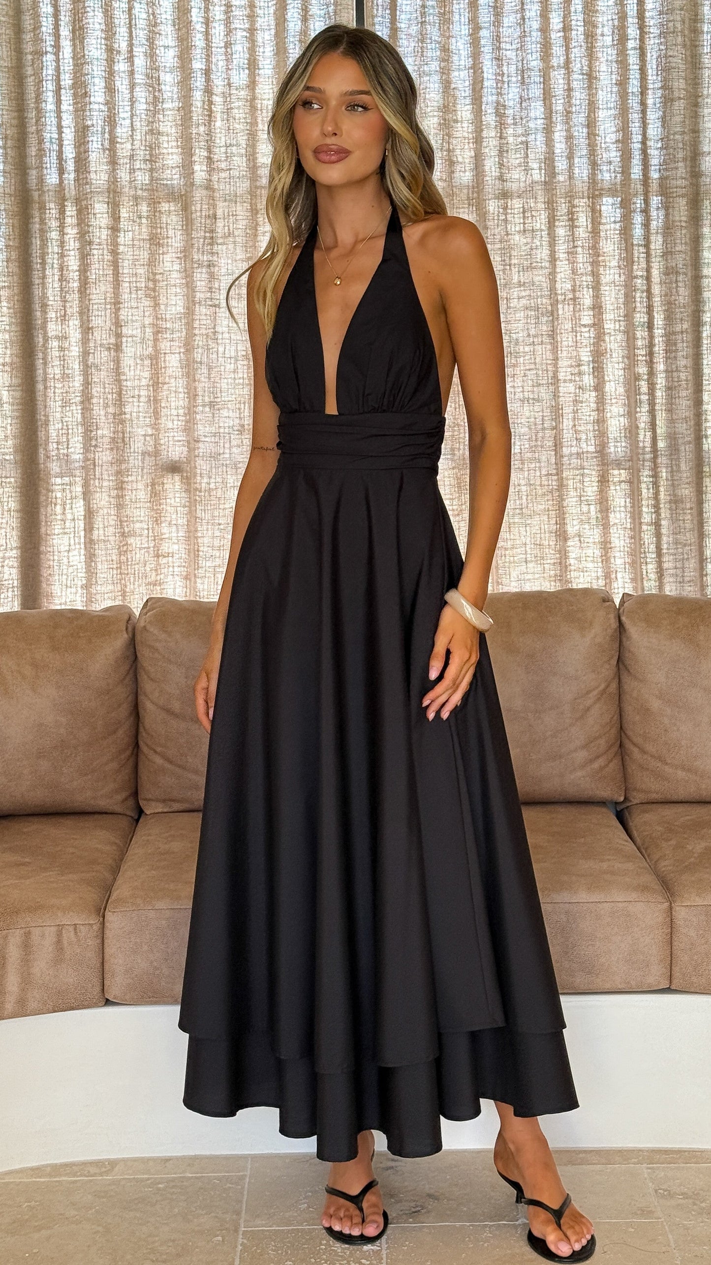 Vestido maxi cuello halter Kathy – negro