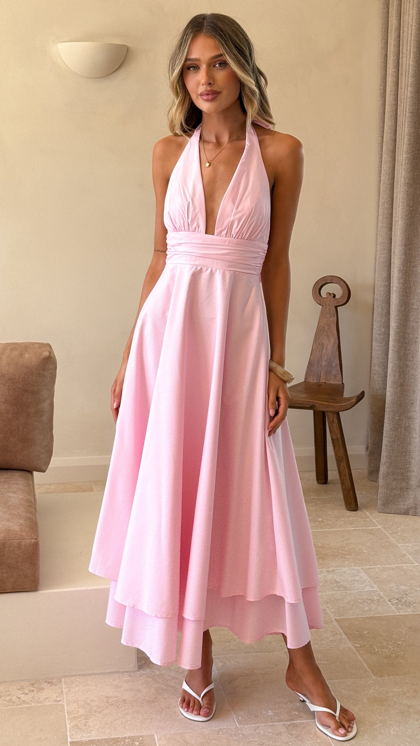 Vestido maxi cuello halter Kathy – rosa claro