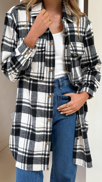 Chaqueta Saskia – cuadros negro/crema