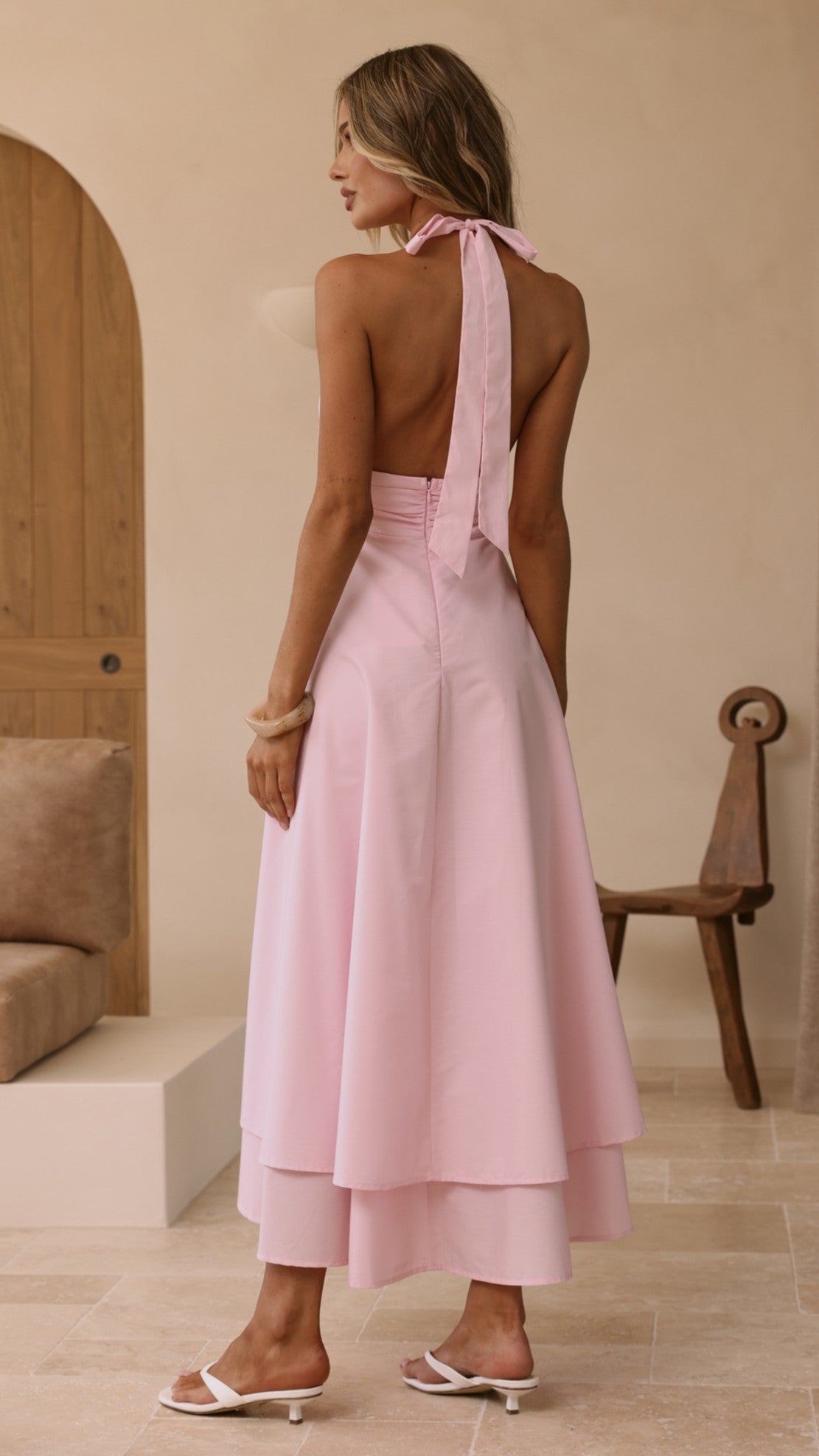 Vestido maxi cuello halter Kathy – rosa claro