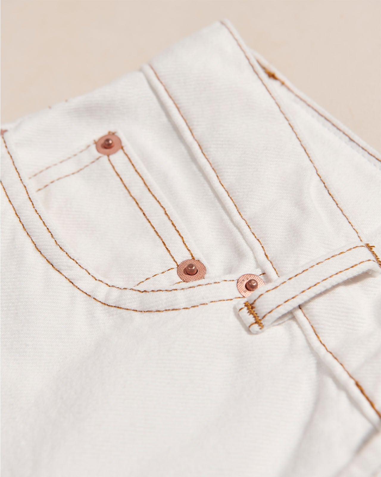 Jeans efecto favorecedor – crudo